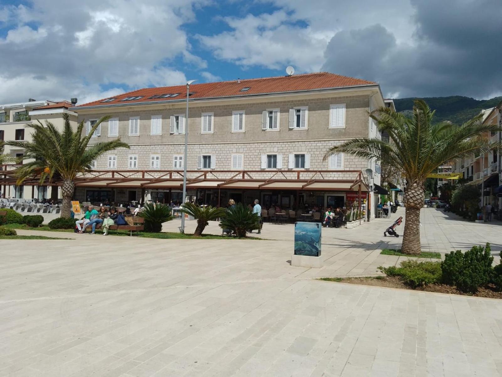 Mulo Stanicica Tivat Ngoại thất bức ảnh